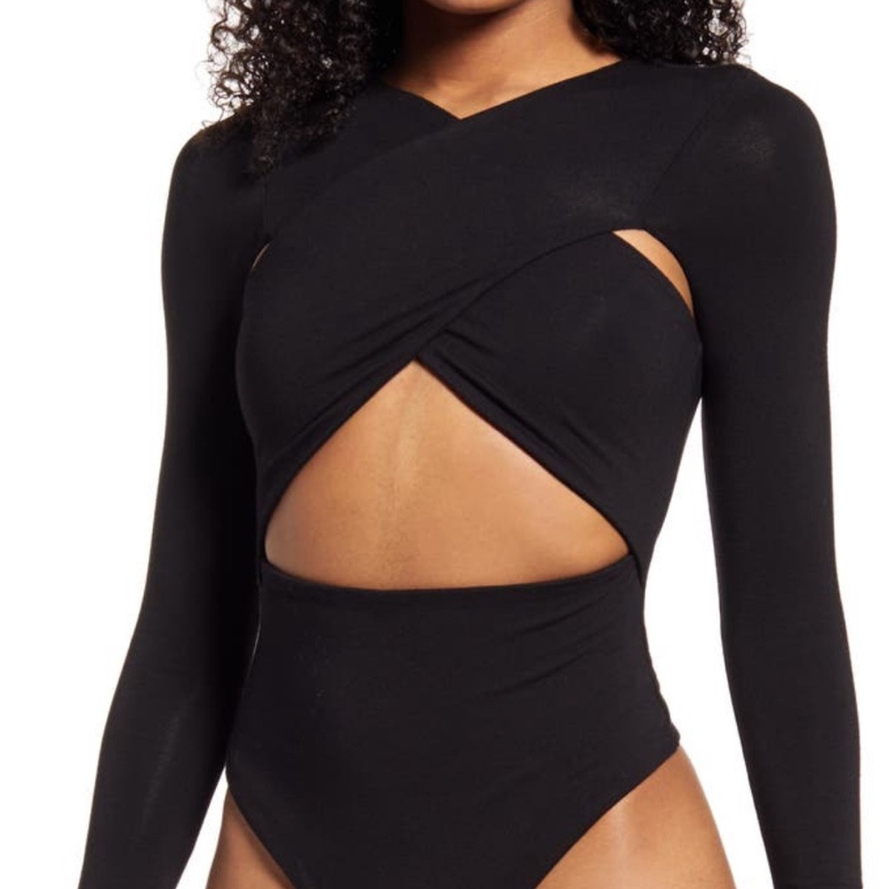 Nordstrom Naked Wardrobe Crisscross Wrap Long Sleeve Bodysuit